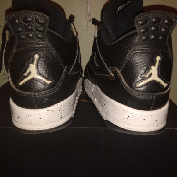 Jordan 4 retro Oreos - Picture 5 of 9